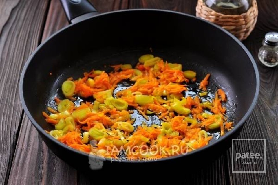 Сливочный суп с грибами и плавленным сыром 🍲 - Шаг 4