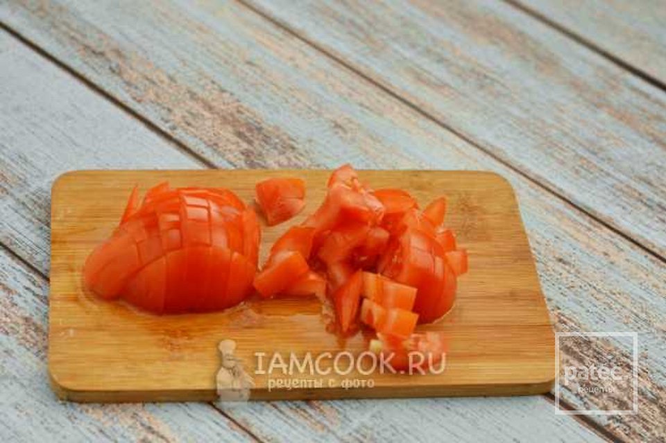 Запеченная картошка с сосисками, помидорами и сыром 🥔 - Шаг 4