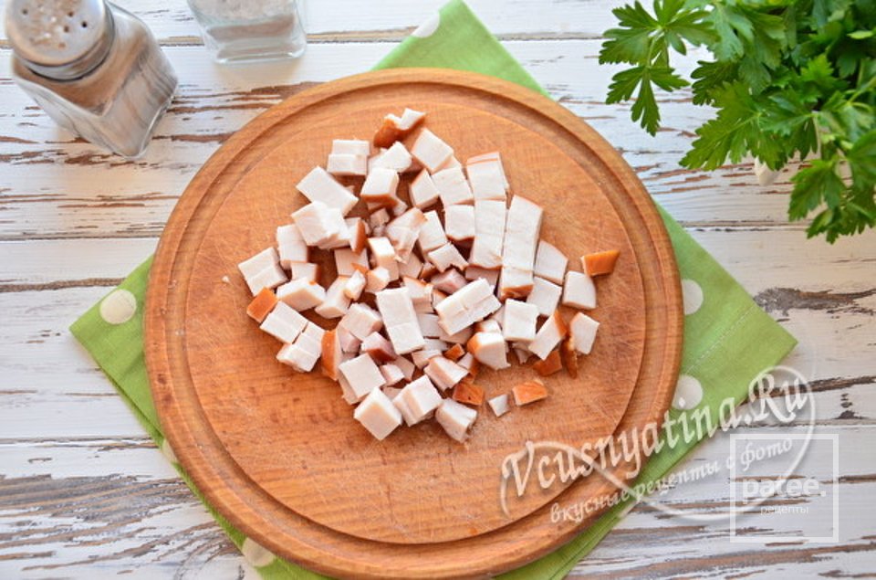 Салат «Мадам Кураж» с курицей и виноградом 🥗 - Шаг 2