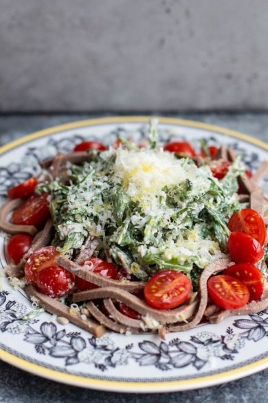 Салат с говяжьим языком и сливочно-ореховым соусом 🥗 - Шаг 3