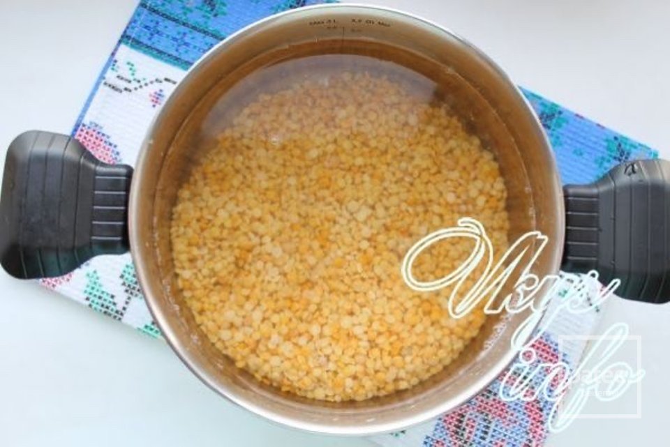 Гороховый суп с охотничьими колбасками 🍲 - Шаг 3