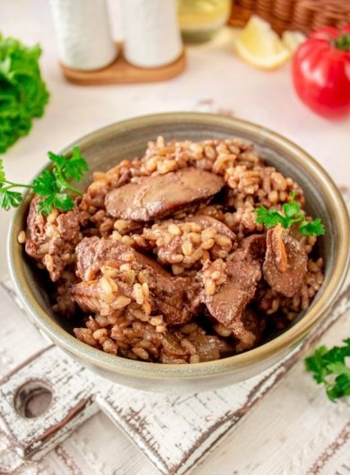 Куриная печень с рисом на сковороде👍🏼