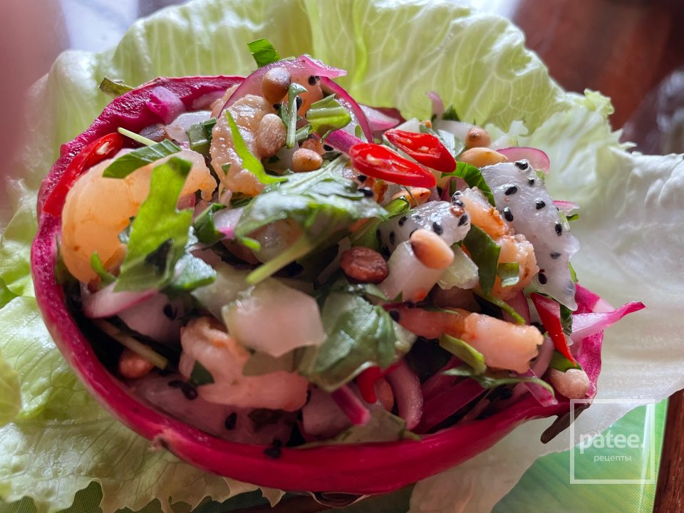 Салат с креветками и питахайей. - Шаг 7