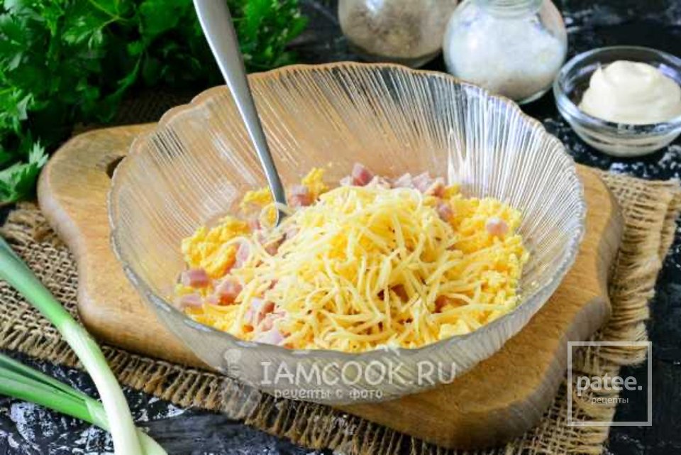 Яйца, фаршированные ветчиной и сыром 🥚 - Шаг 4