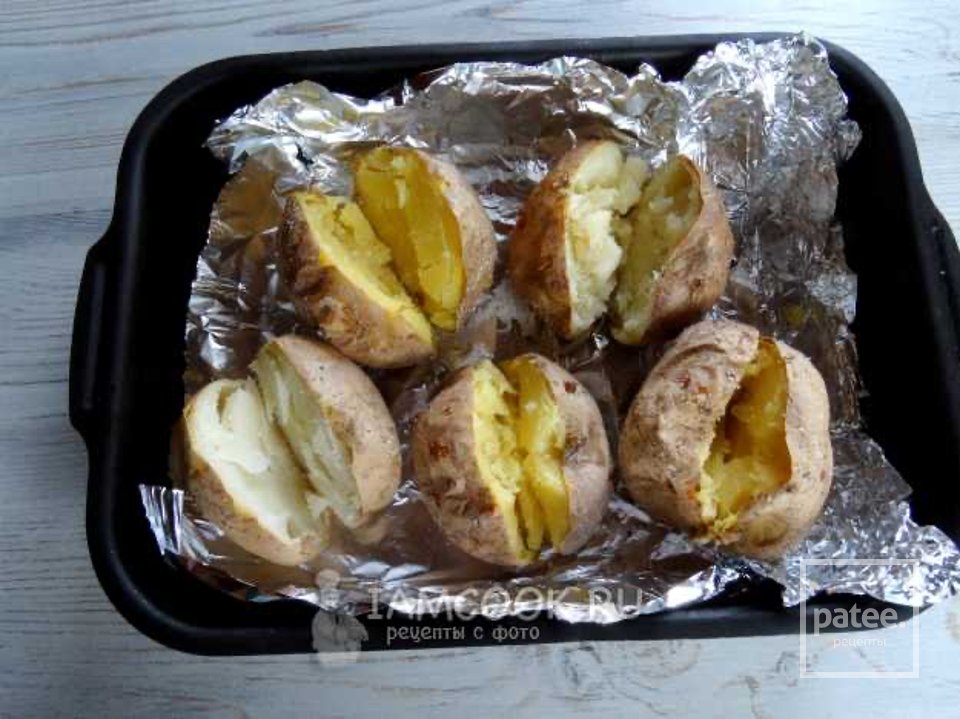 Картошка в мундире с сыром в духовке 🥔 - Шаг 6