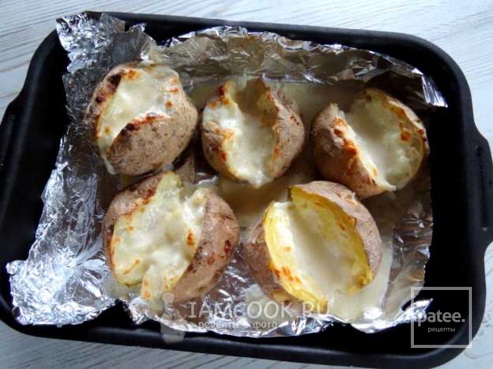 Картошка в мундире с сыром в духовке 🥔 - Шаг 8