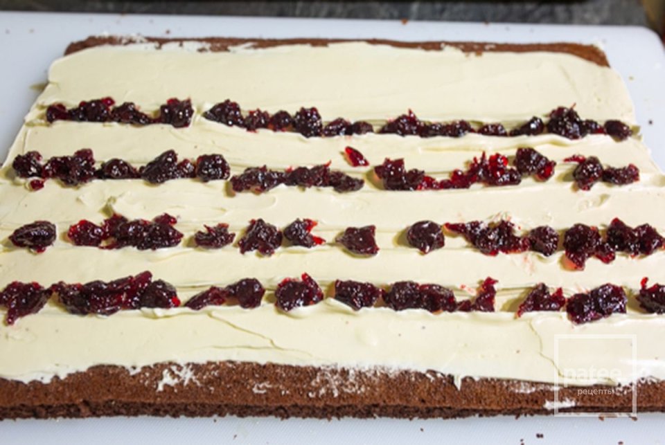 Рождественское полено” с маскарпоне и вишней 🍰 - Шаг 10
