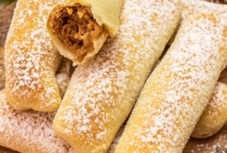 Рулет с яблоком и орехом, постный.