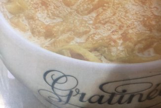 Суп из лука под Бешамелью