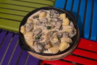 Свинина с картошкой в сливках