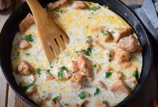 Куриное филе в сливочном соусе