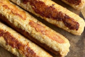 Куриные сосиски с сыром