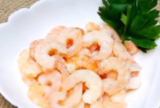 Варёные  креветки