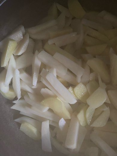 жареный картофель с чесноком - Шаг 3