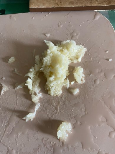 жареный картофель с чесноком - Шаг 4