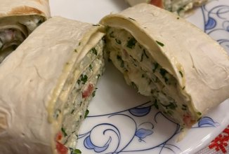 Рулет с крабовыми палочками