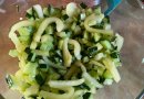 салат из огурцов и перца