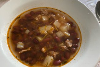 суп с фасолью и томатной пастой