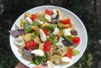 Салат с хрустящими баклажанами