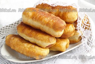 Жареные сосиски в тесте