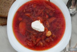 Борщ на курином бульоне