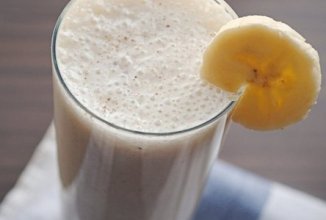 Банановый коктейль на кефире