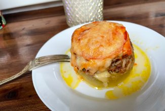 Фаршированные кабачка.