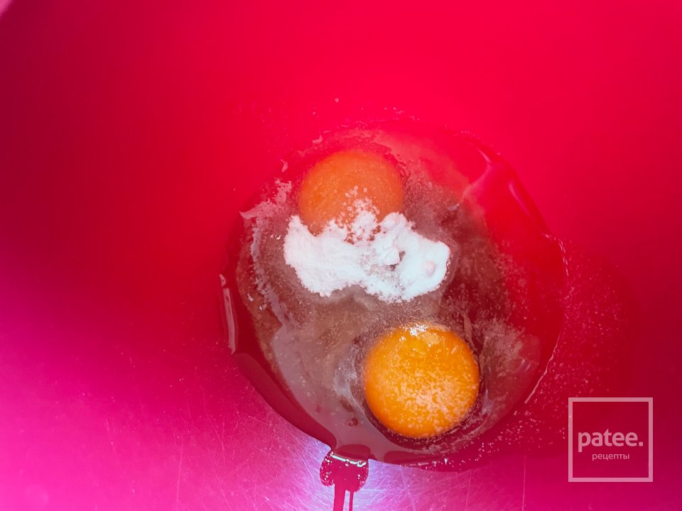 Оладушки с яблоками. - Шаг 3