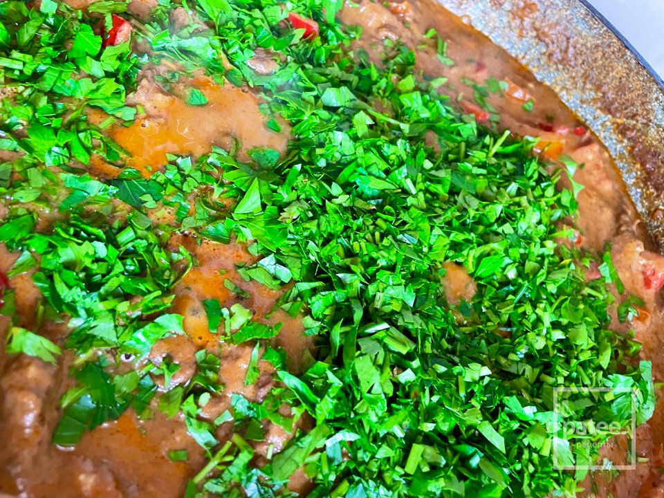 Паприкаш из оленины. - Шаг 12