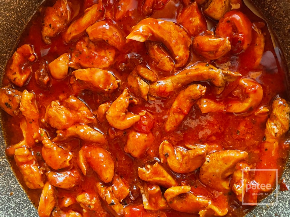 Паста с курицей в томатно-сливочном соусе. - Шаг 5