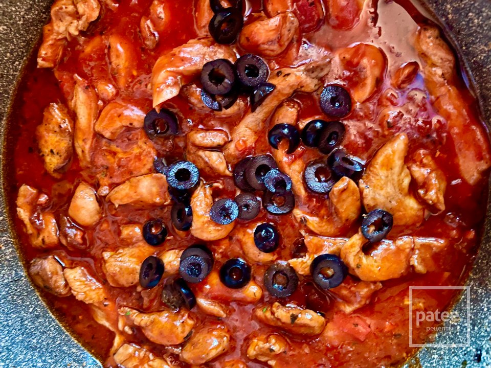 Паста с курицей в томатно-сливочном соусе. - Шаг 6